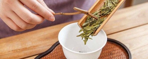 泡龙井茶第一泡要冲掉吗