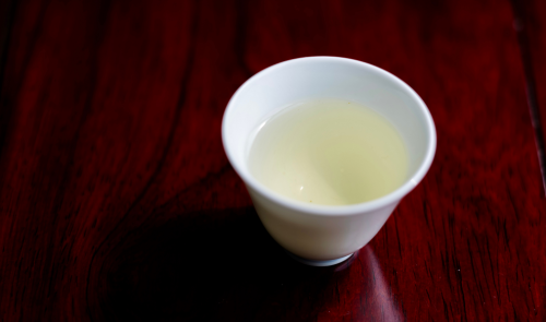 春茶的第一口“香水”，西湖龙井茶