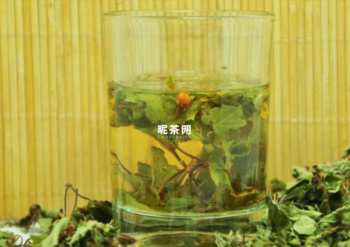 （俄色茶泡水）