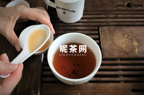 六堡茶的口感特点