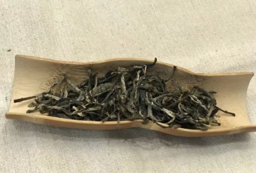 易武茶区普洱茶的口感特点