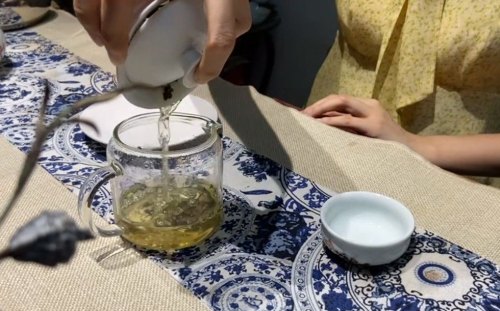 掌握这几点泡茶技巧，茶汤香甜好喝，不苦涩