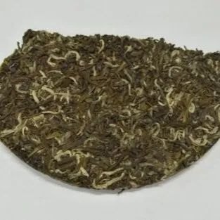 雅安紧压黄茶（上图）