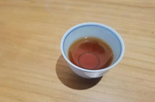 六堡茶采用什么茶种做原料